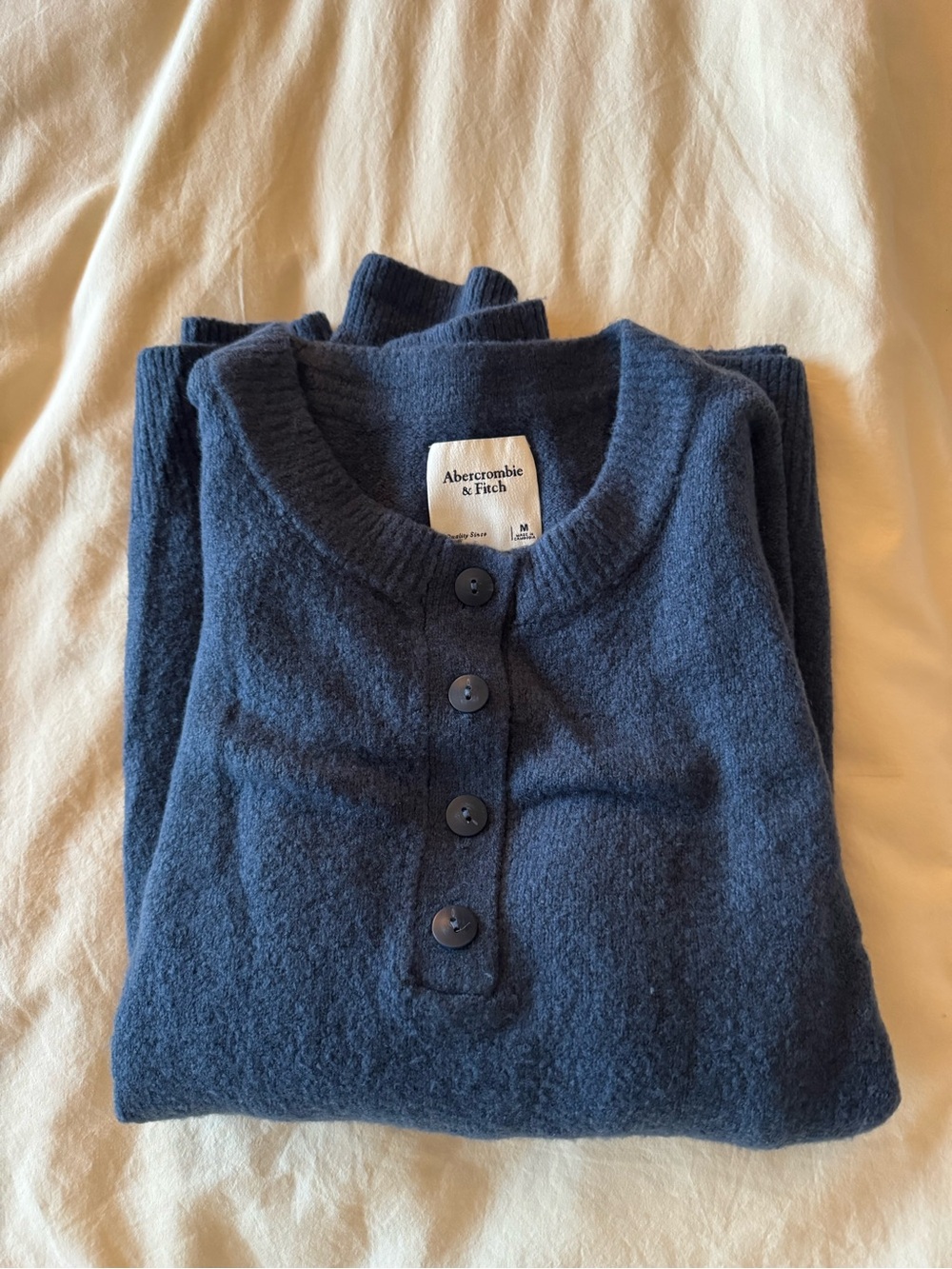 Abercrombie & Fitch Navy Button-Front Men’s Sweater